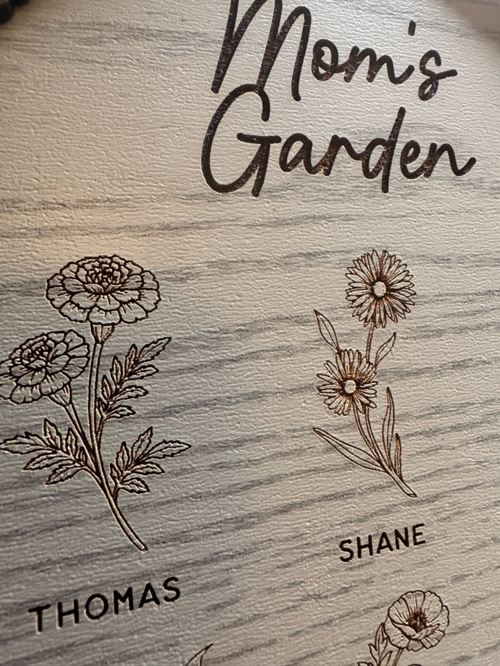 Hand crafted customized Shelf sign Mom’s Children’s name & birth month flower - Picture 4 of 5